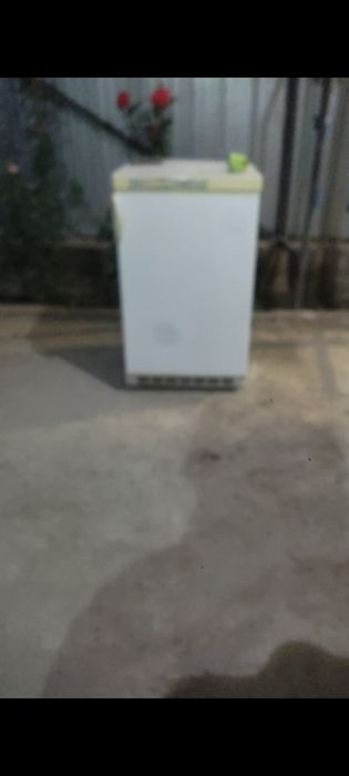 Холодильник сатылады