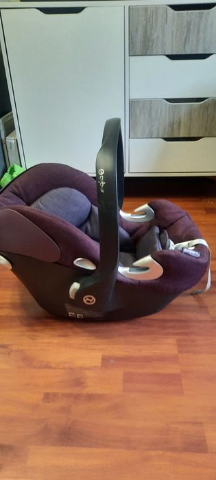 Детское кресло Cybex AtonQ