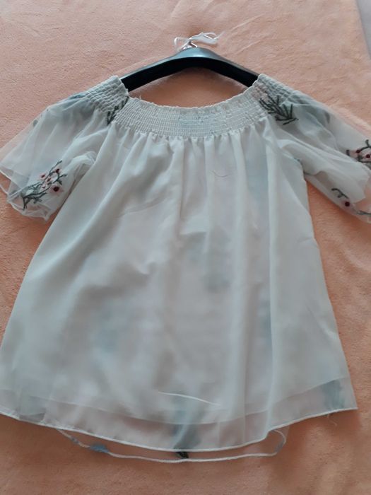 Дамска блуза ефирна с бродерии