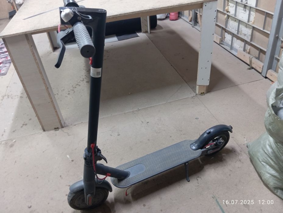 Продам электро самокат