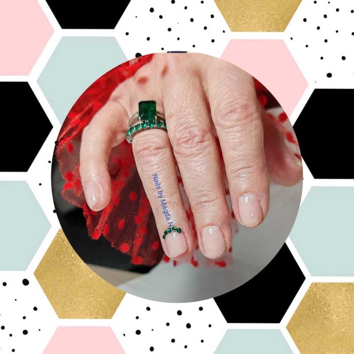 Unghii cu gel și semi