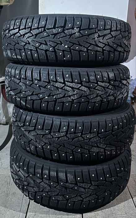 Продам комплект зимних колес.