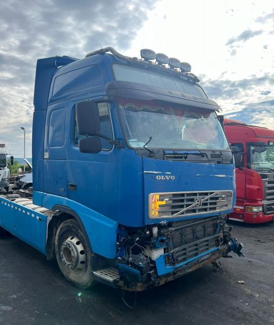 Dezmembrez Volvo FH generatia [2008 - 2012] Cap tractor FH12