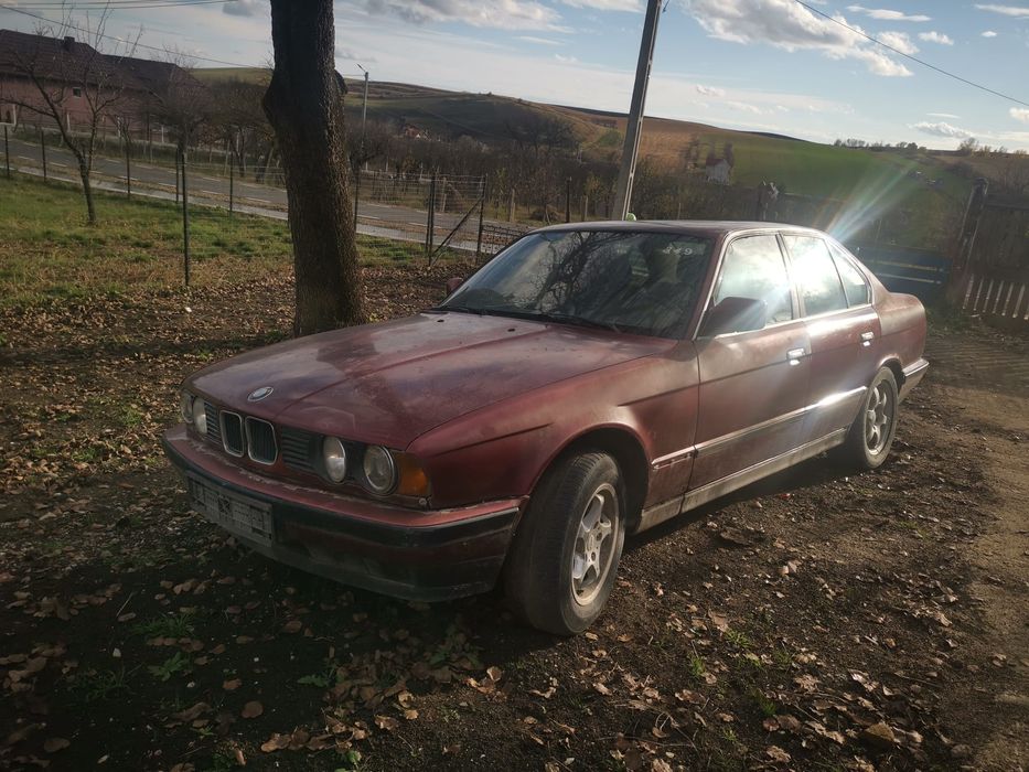 Vând BMW E34 24td