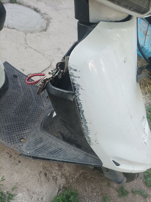 Продам скутер Suzuki