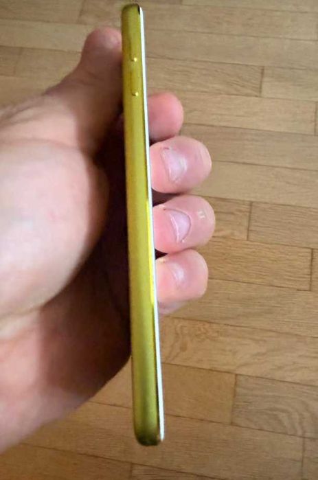 Apple iPod Touch 5th Generation 64GB