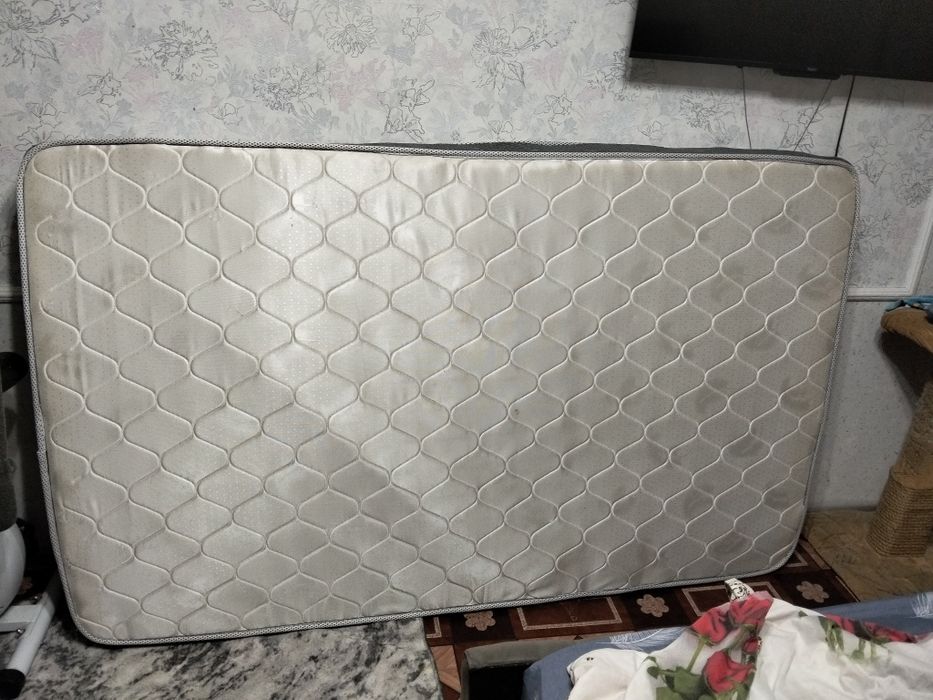 Продам Матрас 120*200