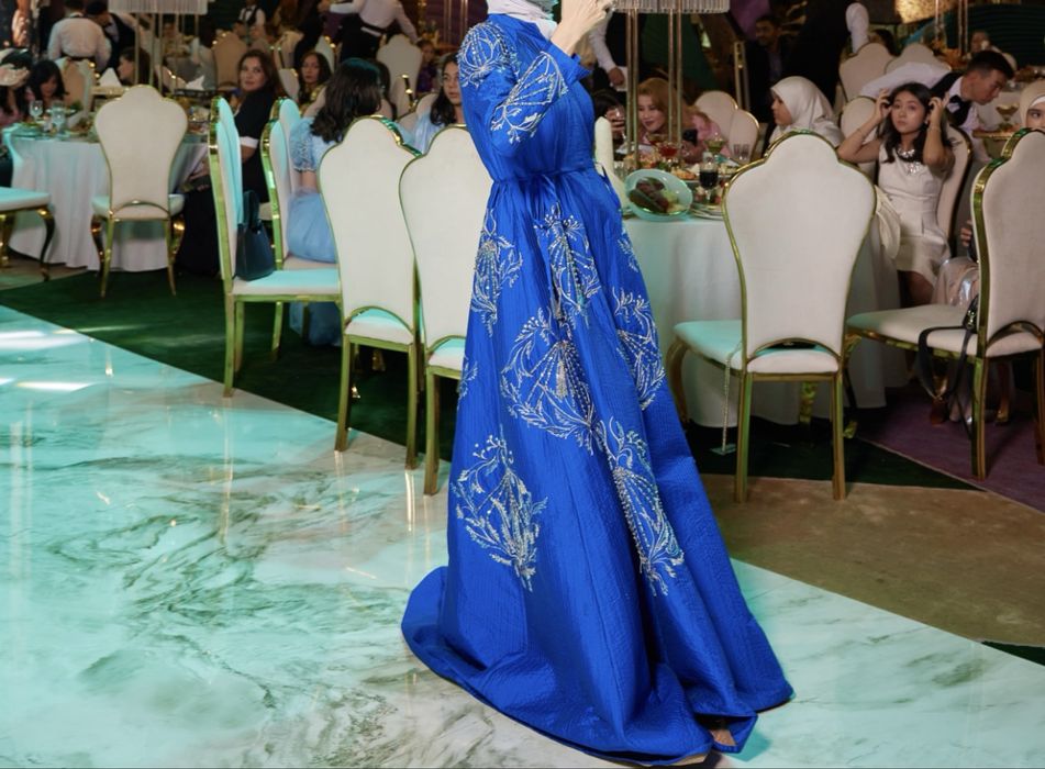 Вечерние платья