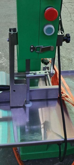 Кусторез. Суяк арра. Ленточный пила.