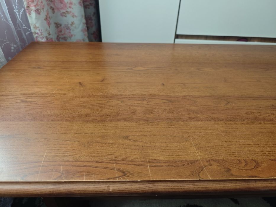 Стол журнальный коричневый