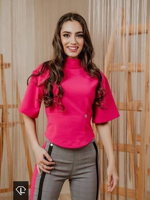 Ефектна блуза Lucy