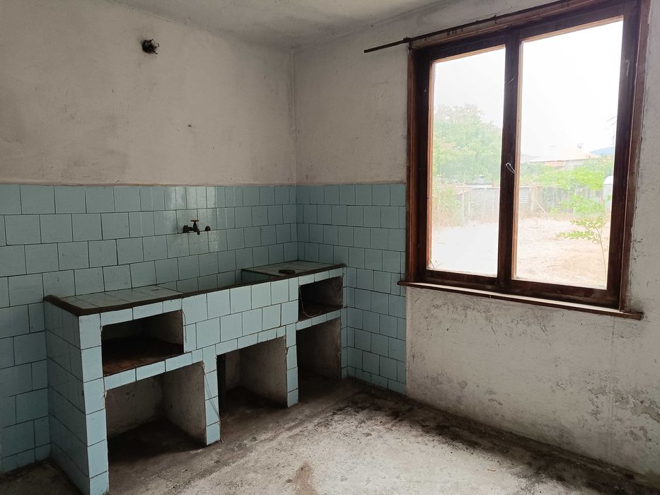 Продава се Етаж от къща в Сливен, Речица - 98 кв.м за 365 €/кв.м - Снимка #2