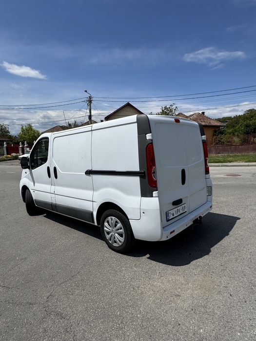 OPEL Vivaro 2011 — imagine 2