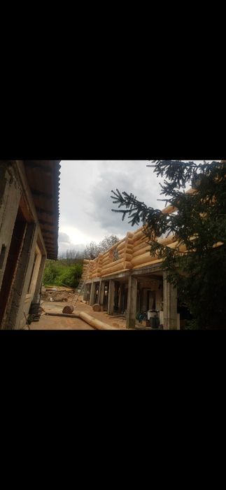 Case din lemn rotund,caba si mobilier de gradina