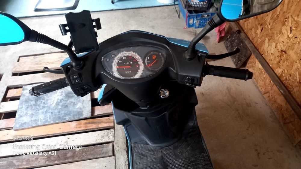 Продам Мопед М8 Срочно