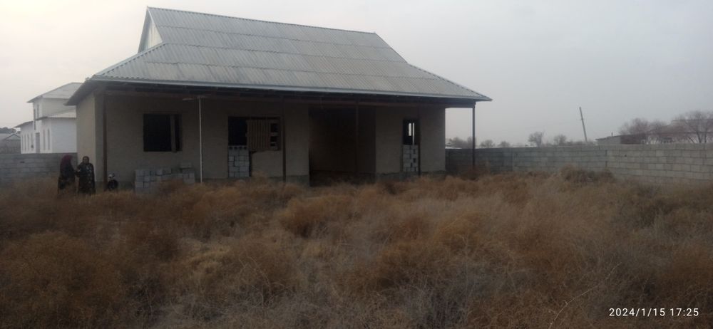 Uy sotiladi arzon narxda