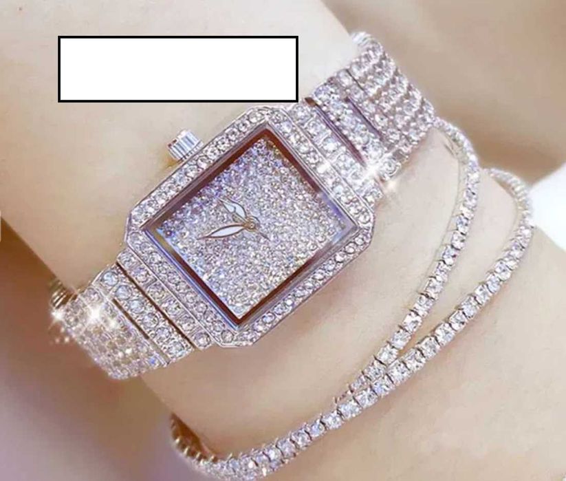 Lot ceas valentines argintiu femei nou strasuri