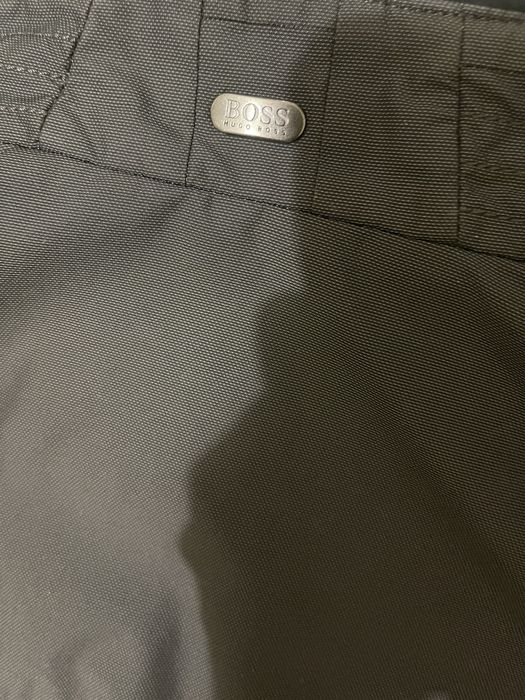 Geaca  firma Hugo Boss !