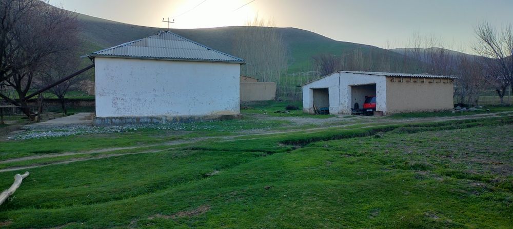 Уй ховли сотилади