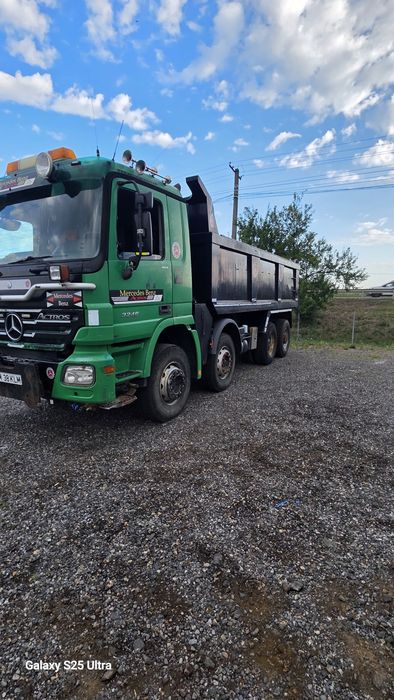 Mercedes Actros 3246