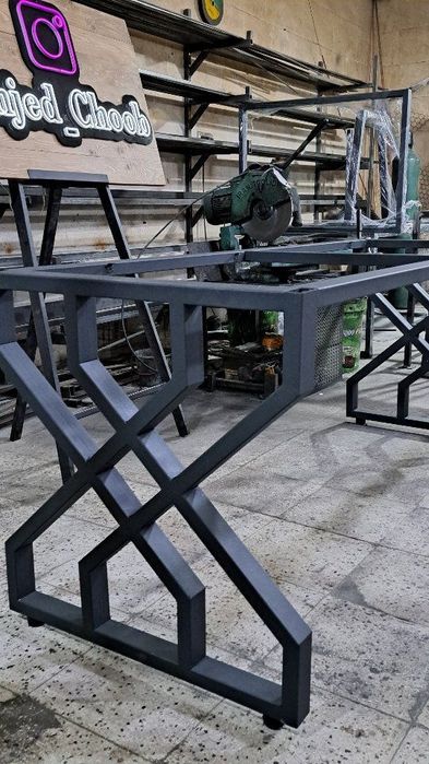 Столы для ресторанов, кафе и баров