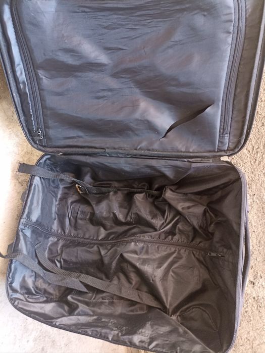 Чемодан,Сумка огромная на колесиках