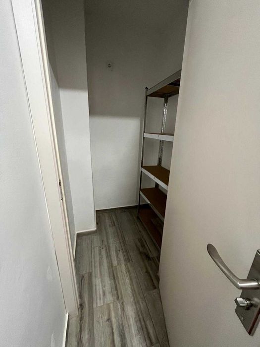 Vand Apartament cu 2 camere Dambu, complet renovat, imediat ocupabil.