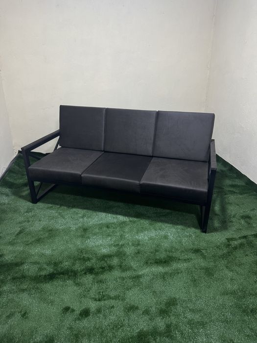 Диван в стиле лофт