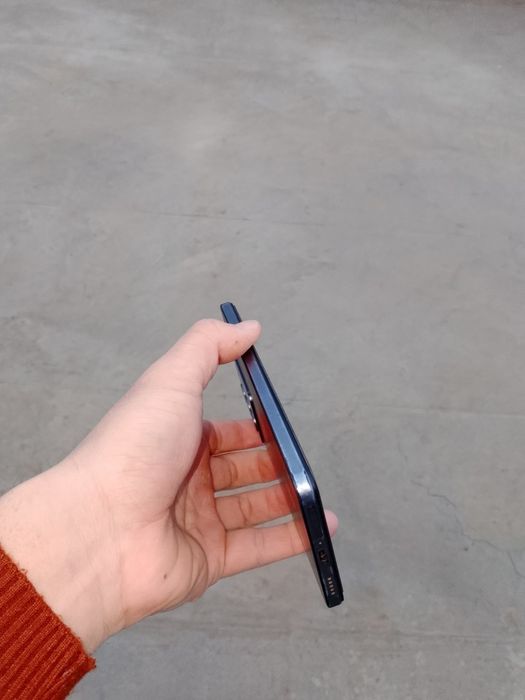 Vivo V 27 E sotiladi 8+8 256gb dakument karobka