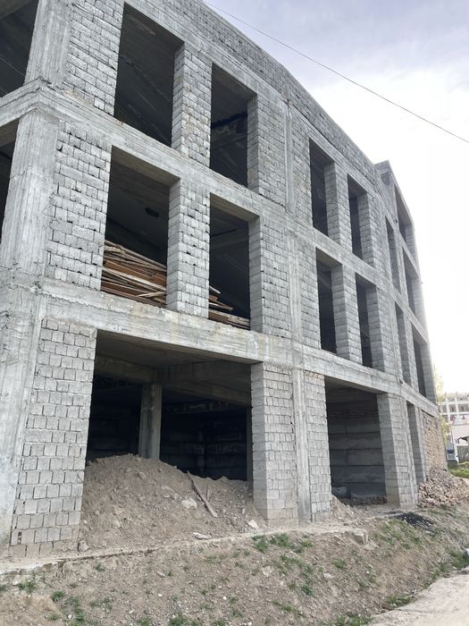 Продаю Здание и Склад 2800кв.м.