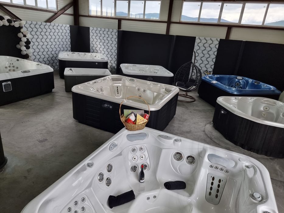 Градински джакузита от 3000 евро  доставка до Гърция