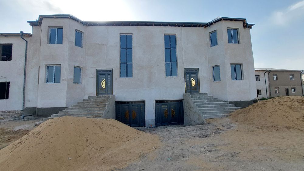 Yangiariq tuman markazida 375m² kotejlar!
Янги курилаётган 3-етажли