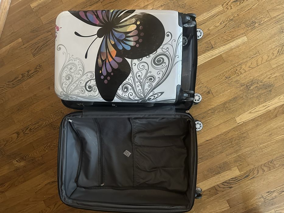 Чемоданы world traveler  L , M size