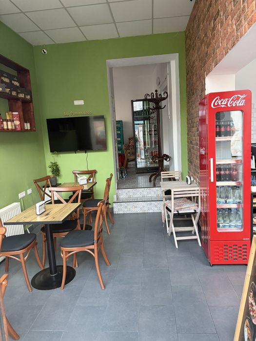 Spatiu comercial lipit de Banc Post centrul vechi