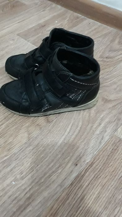 Женские обуви и детские обуви