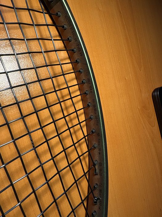 Тенис ракета Wilson Blade V8 18x20 305гр