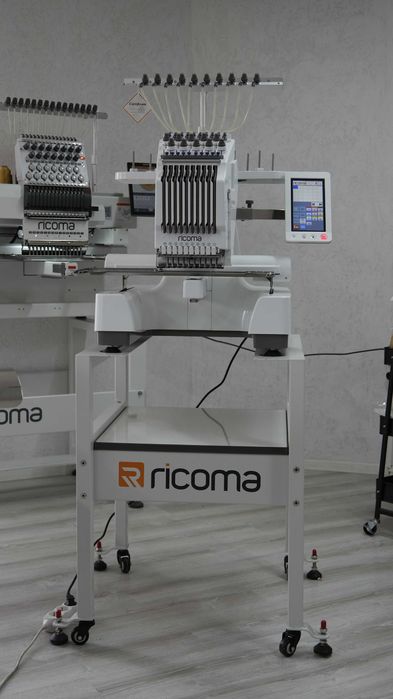 Ricoma EM-1010 – 10-конечна бродираща машина | Пълен комплект