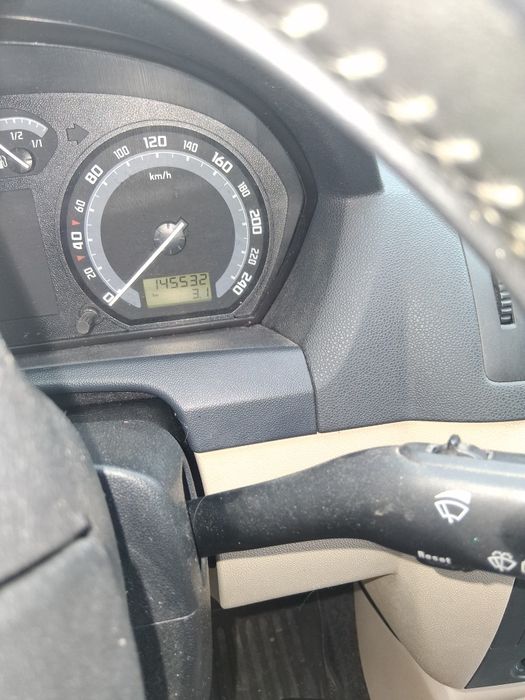 Vand masina skoda fabia