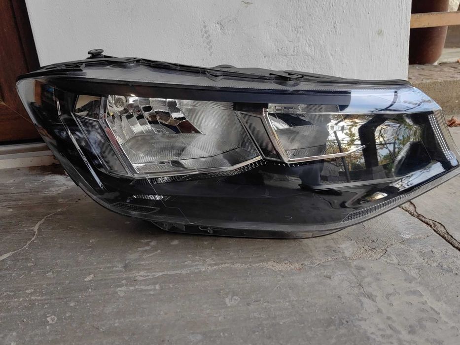 Фар VW Caddy 20-22г. Десен / Фар Фолксваген Кади/ Фар Кади Оригинален