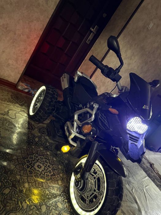 mototsikl elektroni sotiladi srochno