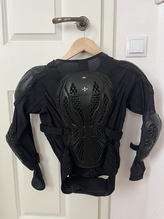 Vesta protectie enduro
