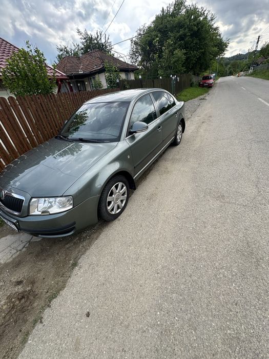 SKODA Superb 0 — imagine 4