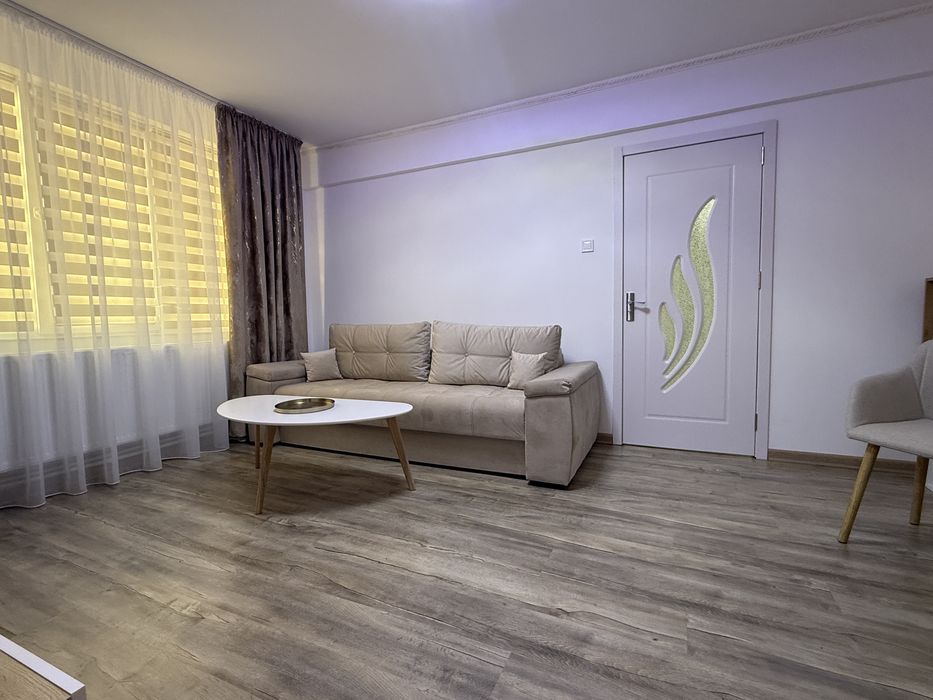 Inchiriez apartament!!