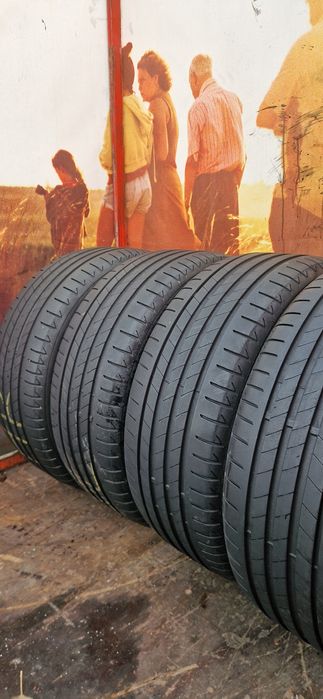Set 4 Anvelope Bridgestone 225 45 R18  de vara. Dot 2024
