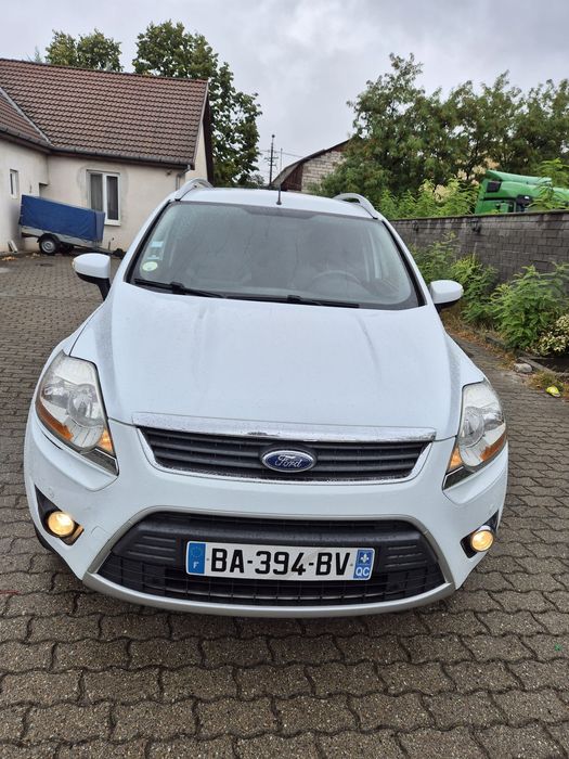 FORD Kuga 2011 — imagine 2