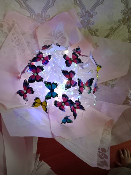 Buket gullar sovgʻa uchun