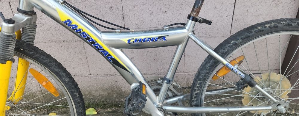 Vand Bicicleta pe 24 pentru piese