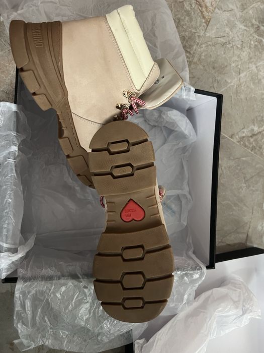 Зимни-боти love moshino