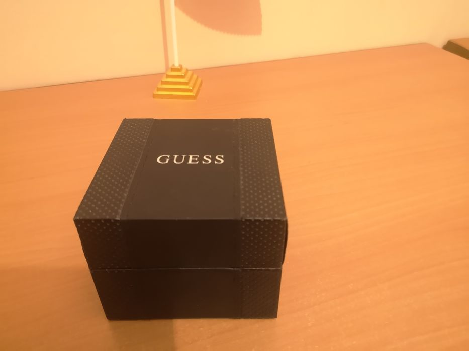 Ceas Guess Autentic bărbați pe negru Model W10562G3