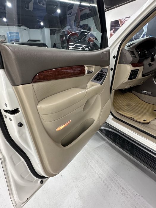 Продаеться Toyota Land Cruiser Prado 120